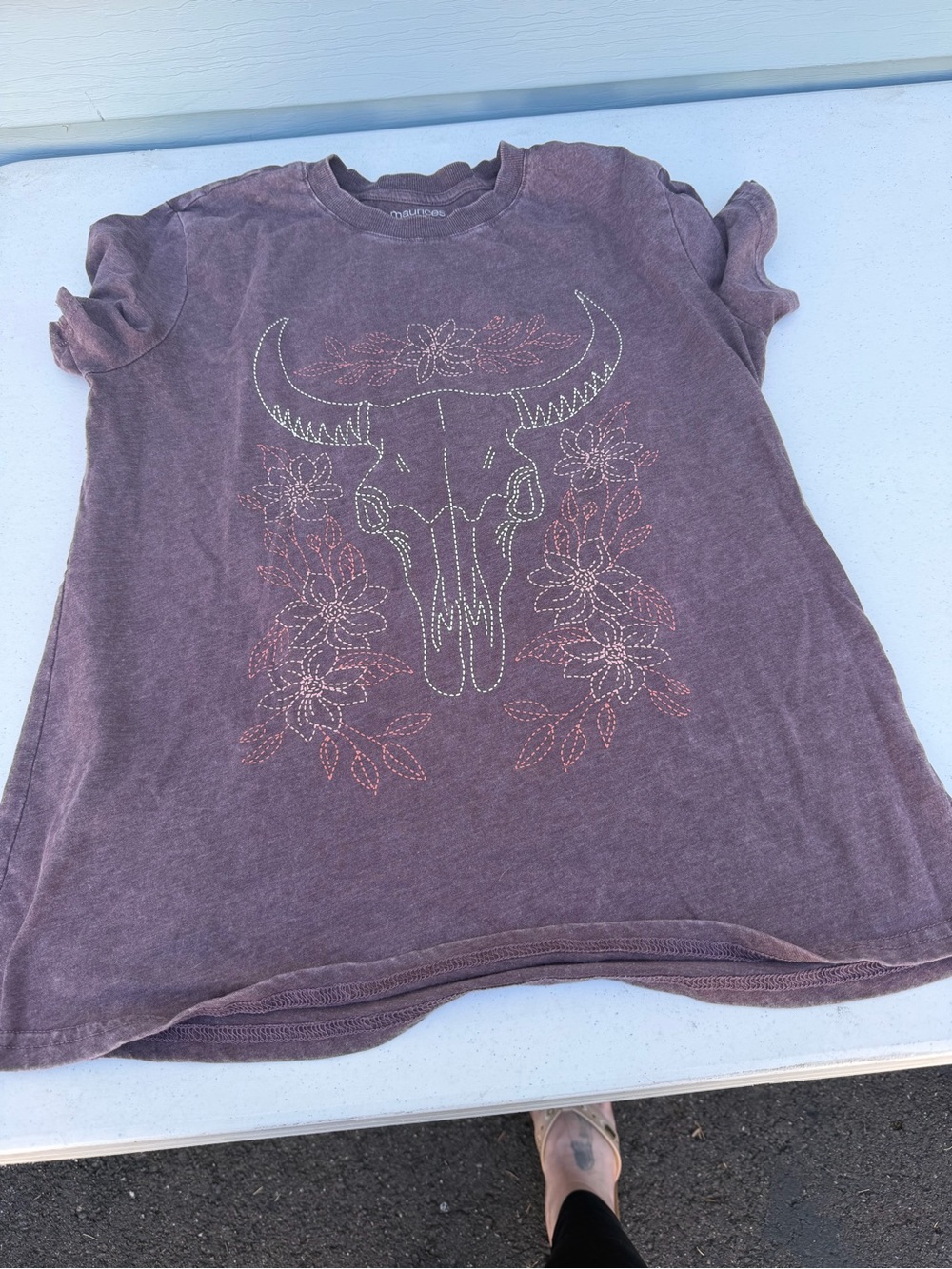 Maurices Mauve Women’s Short Sleeve Tee with Floral Bull Skull